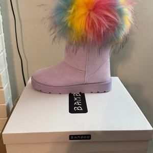 women boots size 6 bamboo